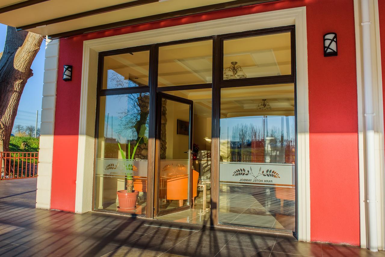 Park-Hotel Yambol Exterior foto